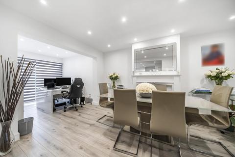 85 Chestnut Avenue, West Wickham, BR4 9EU