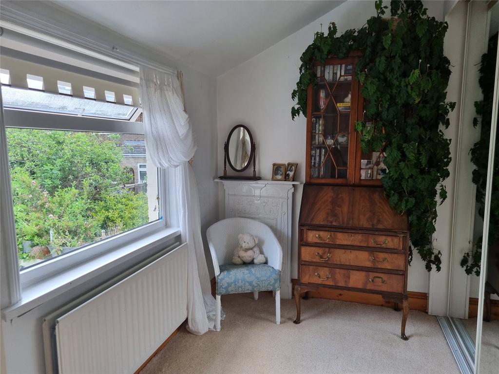 Rear Bedroom