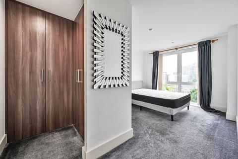 2 bedroom flat to rent, Warehouse Court, Woolwich Riverside, London, SE18