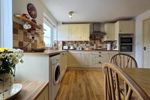 2 Foxhill, Northam, Bideford, EX39 1BN