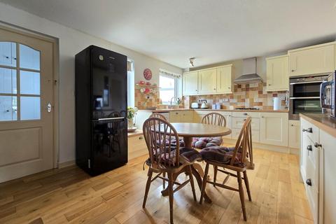 2 Foxhill, Northam, Bideford, EX39 1BN