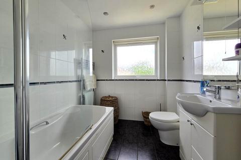 2 Foxhill, Northam, Bideford, EX39 1BN