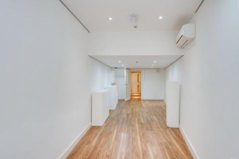 Property to rent, 174 Royal College Street, Camden