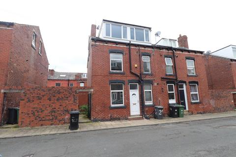 3 bedroom end of terrace house to rent, Barden Mount, Leeds, West Yorkshire, LS12