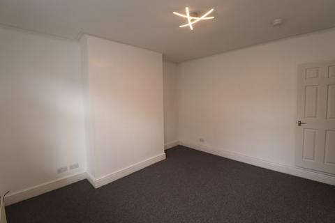 3 bedroom end of terrace house to rent, Barden Mount, Leeds, West Yorkshire, LS12