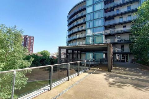 2 bedroom flat for sale, Station Approach, Hayes, Middlesex, UB3 4FG