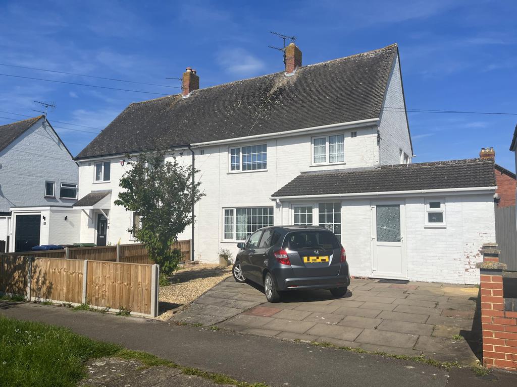 3 Bedroom Extended Semi Detached House for Sale
