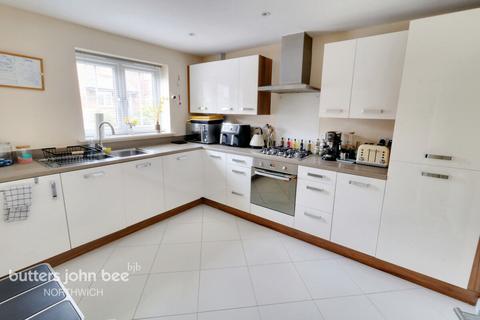 4 bedroom detached house for sale, Poppy Close, Northwich