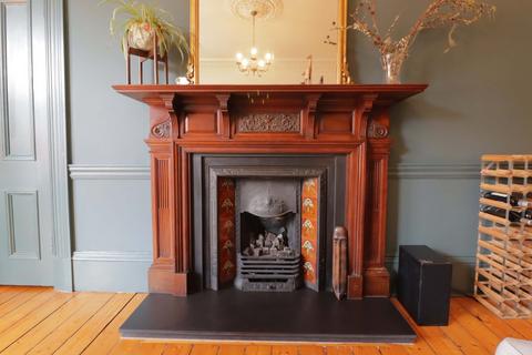 3 bedroom flat to rent, Wilton Street, North Kelvinside, Glasgow, G20