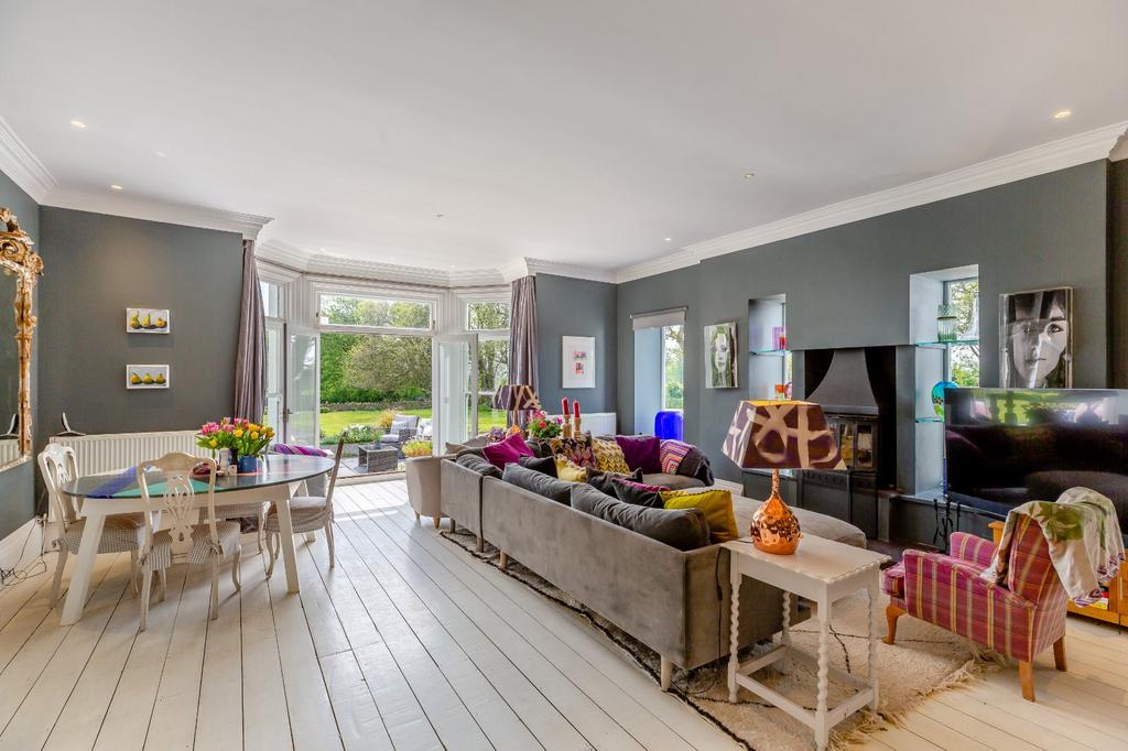Kitchen/Sitting Room
