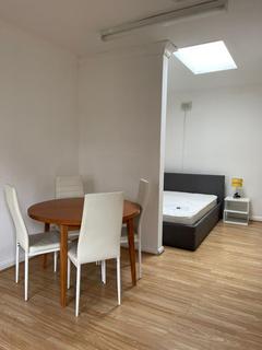 1 bedroom flat to rent, Morden SM4