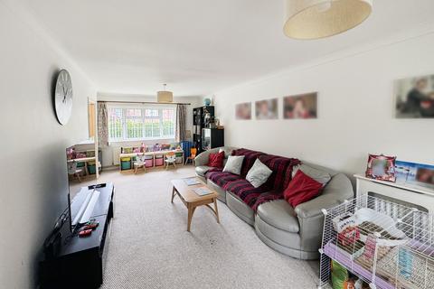 3 bedroom end of terrace house for sale, Faringdon Avenue, Bromley BR2