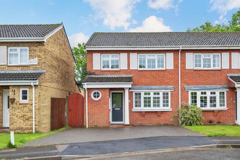 3 bedroom semi-detached house to rent, Kenilworth Drive, Walton-on-Thames, KT12