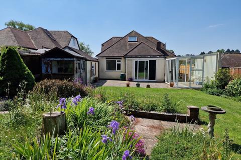 4 bedroom detached bungalow for sale, Cadewell, Torquay