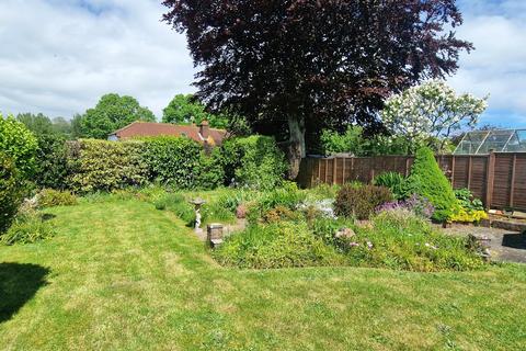 4 bedroom detached bungalow for sale, Cadewell, Torquay