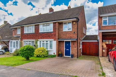 16 Allendale Road, Earley, Reading, RG6 7PB