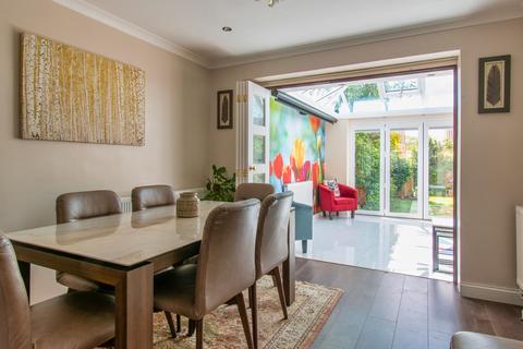 16 Allendale Road, Earley, Reading, RG6 7PB