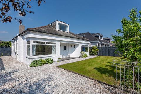132 Kilpatrick Gardens, Clarkston, Glasgow, G76 7RW
