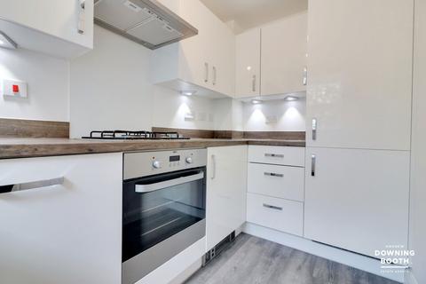 36 Larkin Avenue, Lichfield, WS13 6UL