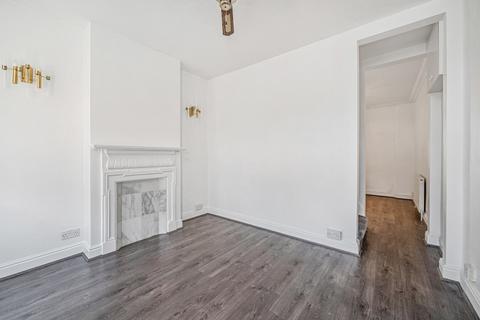 2 bedroom end of terrace house for sale, St. Johns Road, Barking