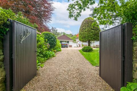 3 bedroom detached bungalow for sale, Hawkins Lane, West Hill