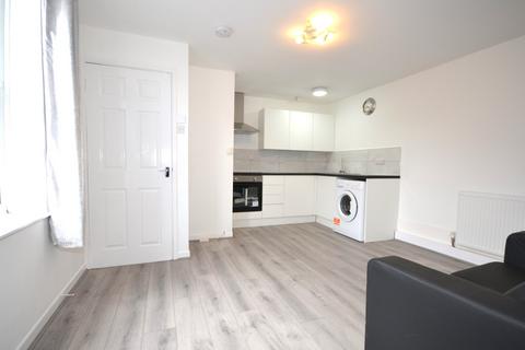 1 bedroom apartment to rent, Radcliffe Road, Earlsdon, Coventry, West Midlands, CV5