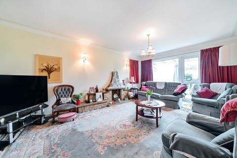 14 Cottage Close, Ruislip, HA4 7JE