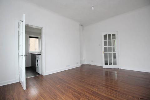 3 bedroom flat for sale, 348 Chirnside Road, Cardonald, Glasgow G52 2LF