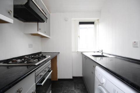 3 bedroom flat for sale, 348 Chirnside Road, Cardonald, Glasgow G52 2LF