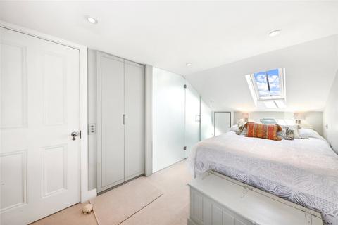 3 bedroom terraced house to rent, Elsley Road, London, SW11