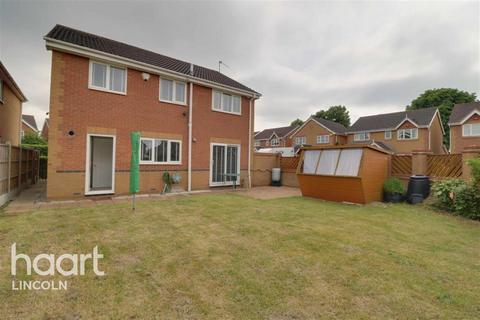 4 bedroom detached house to rent, Bakewell Mews, North Hykeham