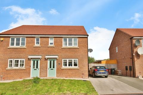3 bedroom semi-detached house for sale, Waudby Way, Hull, East Riding of Yorkshire, HU9 4DG