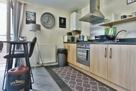 2 bedroom flat for sale, Sandwell Park, Kingswood, Hull,  HU7 3GY