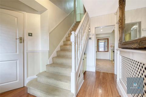 5 bedroom semi-detached house for sale, Fencepiece Road, Essex IG7