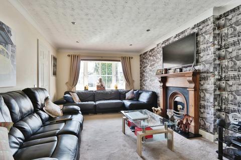 4 bedroom detached house for sale, Apple Tree Walk, Cottingham,HU16 4QQ