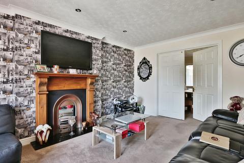 4 bedroom detached house for sale, Apple Tree Walk, Cottingham,HU16 4QQ