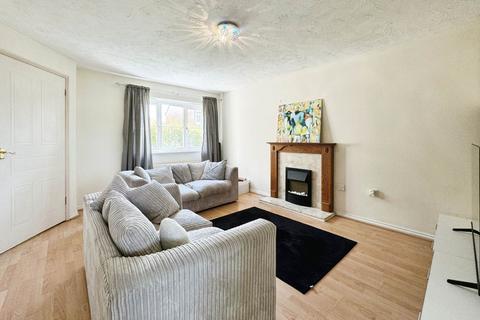 4 bedroom end of terrace house to rent, Havelock Road, Wokingham RG41