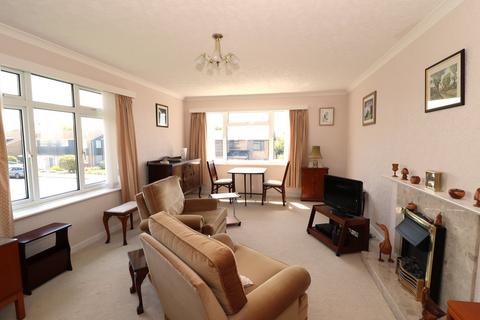 3 bedroom flat for sale, Normandale House, Normandale, Bexhill-on-Sea, TN39