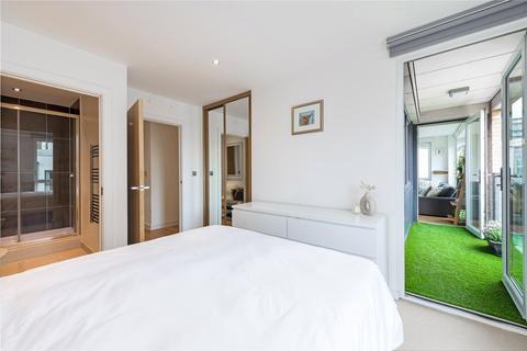 2 bedroom apartment for sale, Eltringham Street, SW18