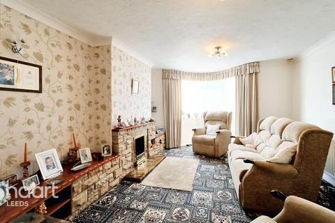 19 Alexander Avenue, Leeds, LS15 0LU
