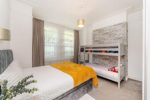 2 bedroom maisonette for sale, Galliard Road, London