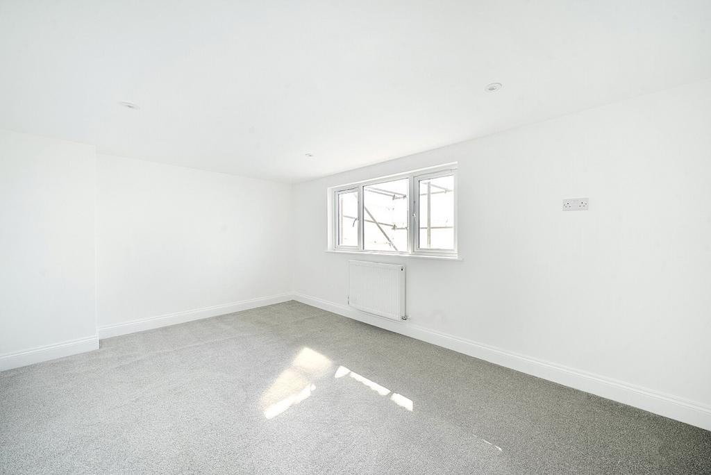 Double Bedroom 4