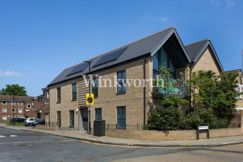 2 bedroom apartment for sale, Whitbread Close, London, N17