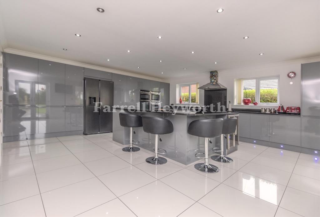 Kitchen 7