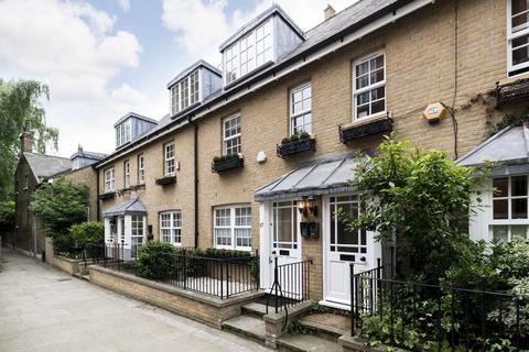 3 bedroom detached house to rent, Streatley Place, Hampstead, London, NW3