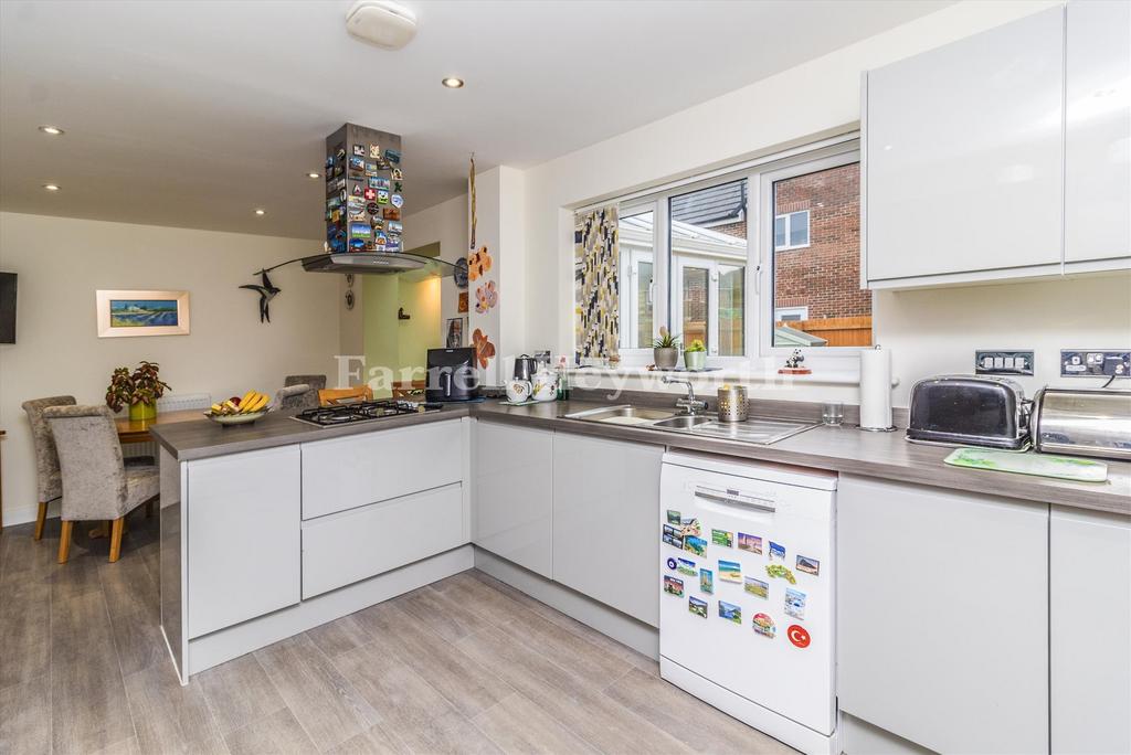 Kitchen Area image 2