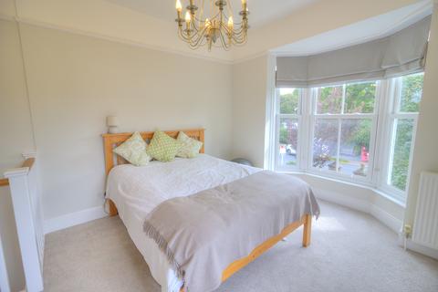 1 bedroom mews to rent, Redhill Road, Rowland's Castle, Hampshire