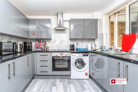 5 bedroom maisonette to rent, Lawrence Close,  Bow, Mile End, London, E3