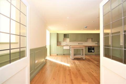 2 bedroom flat for sale, Wickham Avenue, Bexhill, TN39