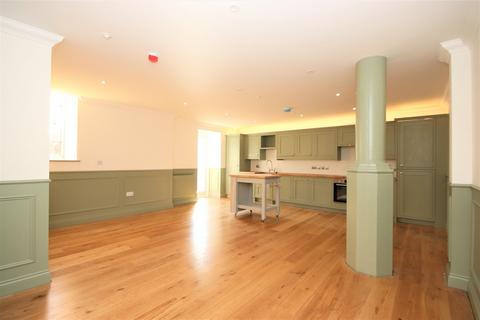 2 bedroom flat for sale, Wickham Avenue, Bexhill, TN39